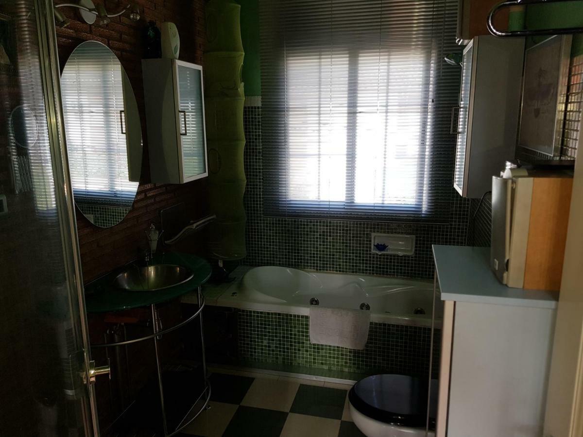 Villa Casa En Peligros Cerca De Granada Extérieur photo